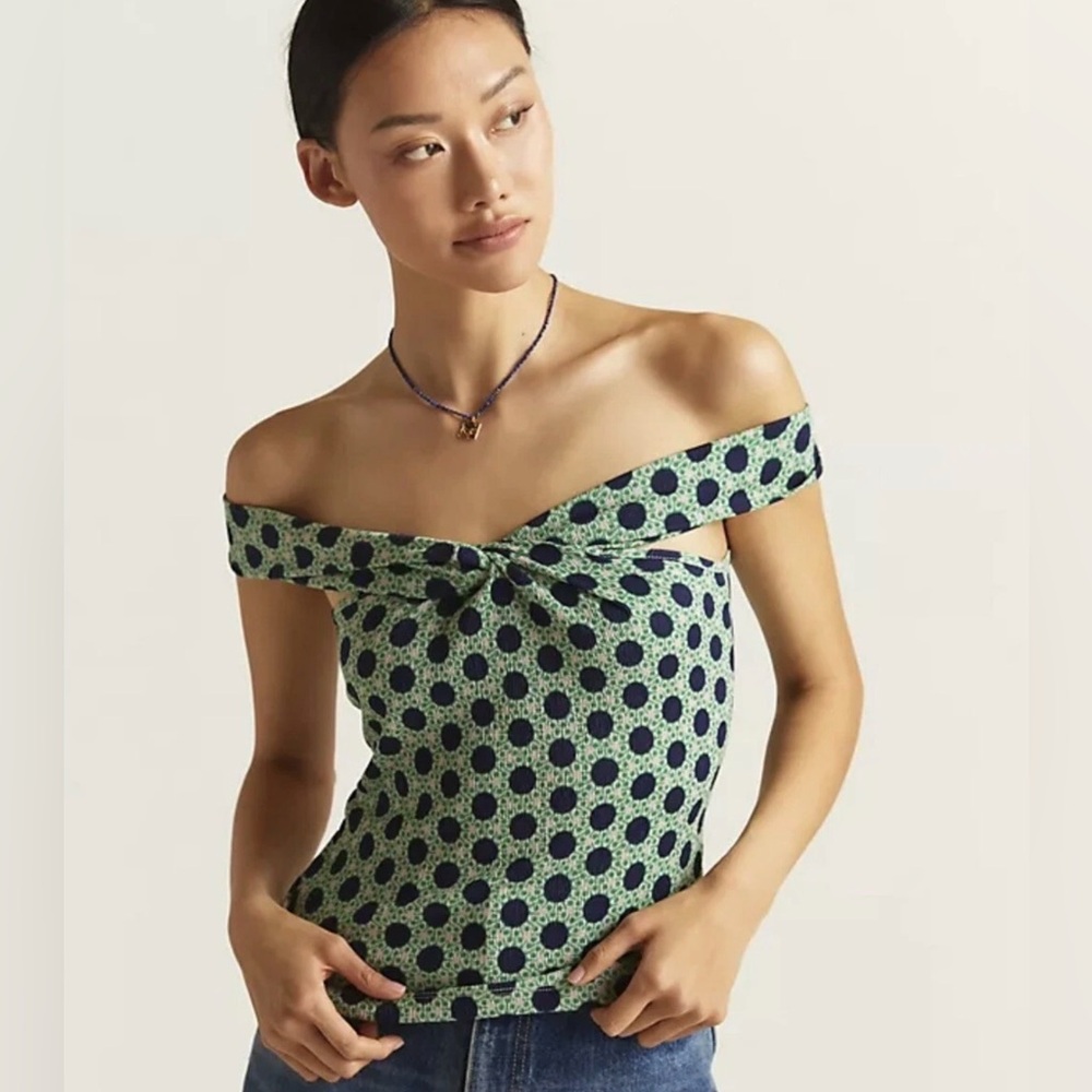 Anthropologie Maeve off-the-shoulder polka dot top Size Medium